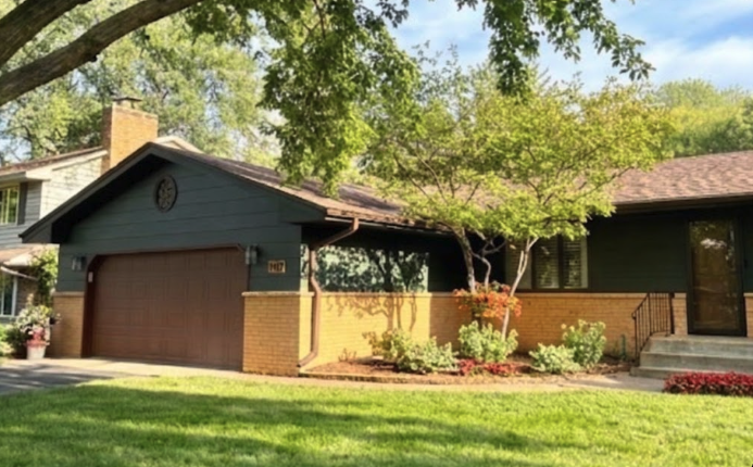 Property Photo: 302 Heritage Circle N MN 55337
