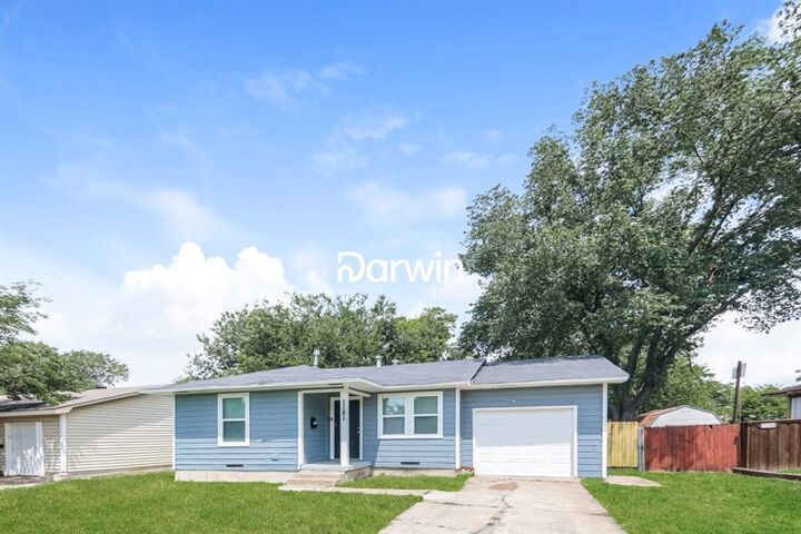 Property Photo: 1101 Rancho Drive TX 75149