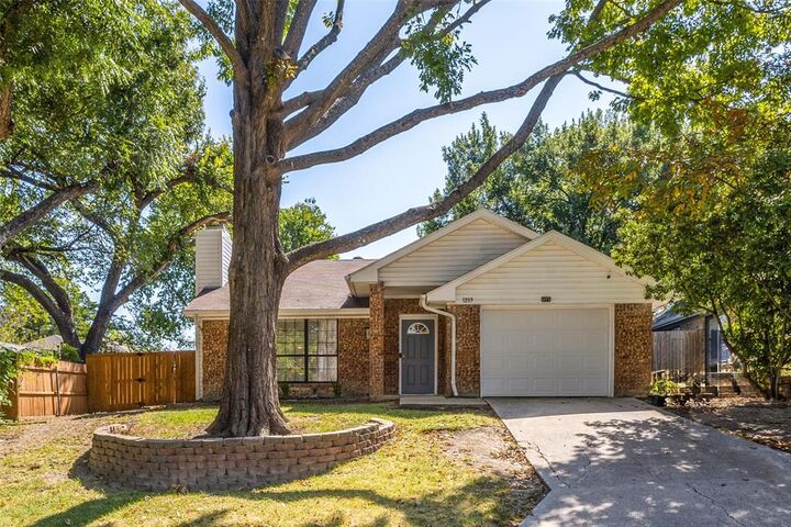 Property Photo: 1203 S College Street TX 75069