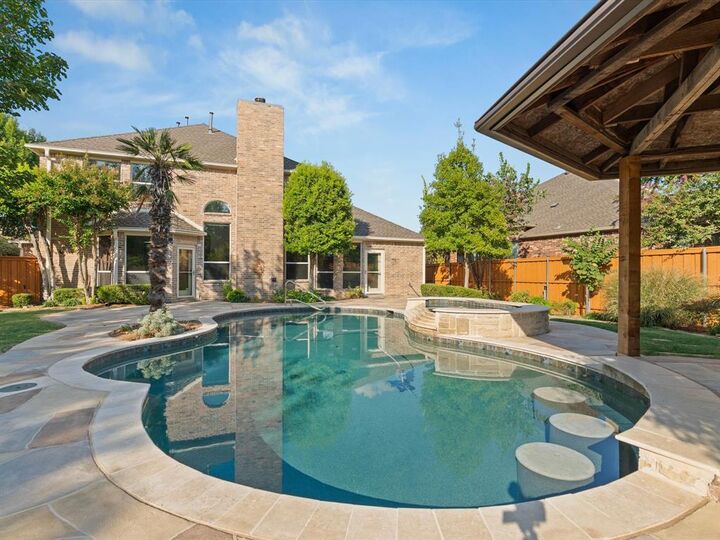 Property Photo:  7305 Royal Glen Trail  TX 75072 