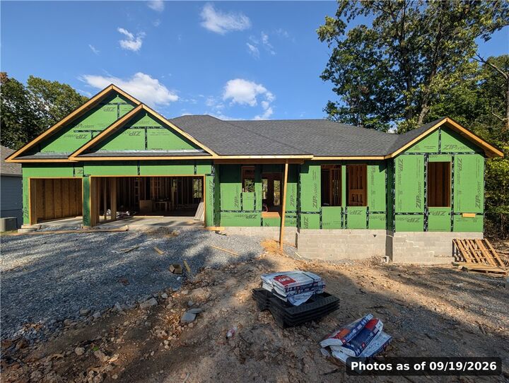 Property Photo:  24 Smart Lane  AR 72715 