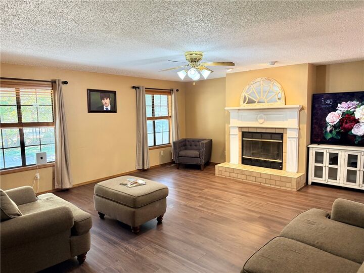 Property Photo: 301 Racquet Run AR 72601