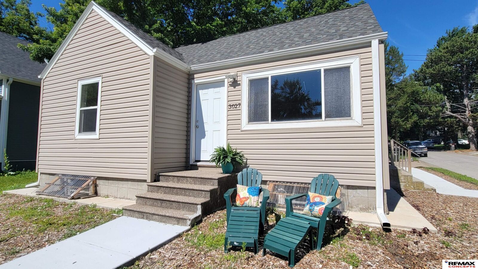 Property Photo: 3027 S 48th Street NE 68506