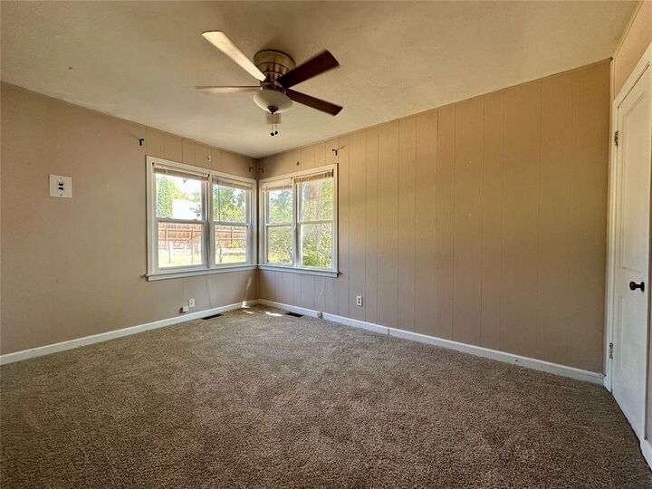 Property Photo:  1419 Pine Avenue  OK 73601 