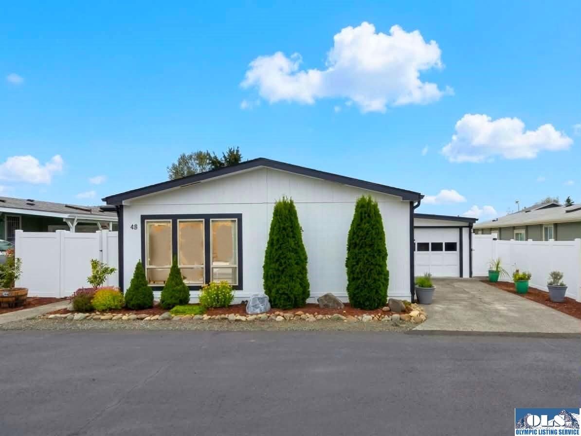 Property Photo: 325 N 5th Ave #48 WA 98382-0000