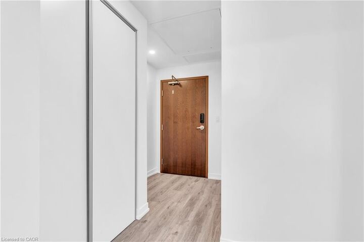 Property Photo:  60 Frederick Street 1914  ON N2H 0C7 