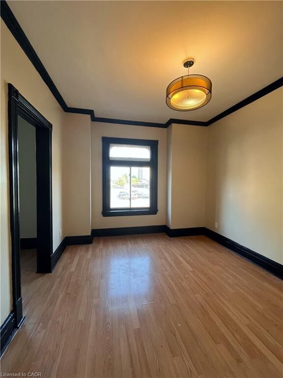 Property Photo:  169 Wentworth Street N 3  ON L8L 5V6 