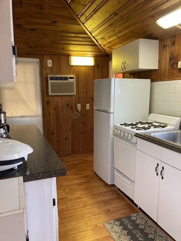 Property Photo: 12 Thompson Road C MA 02532