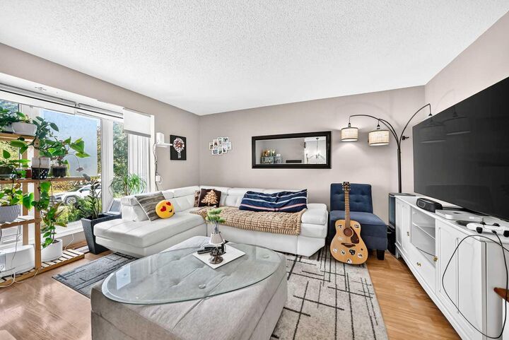 Property Photo:  39 Aberdare Way NE  AB T2A 6T6 