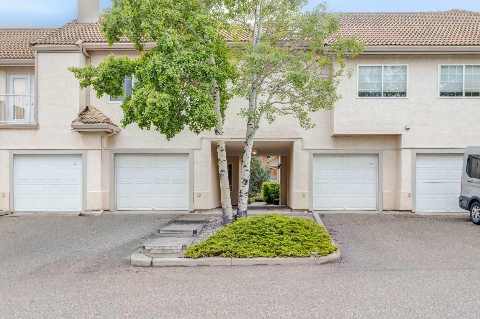 Property Photo:  107 Patterson View SW  AB T3H 3J9 