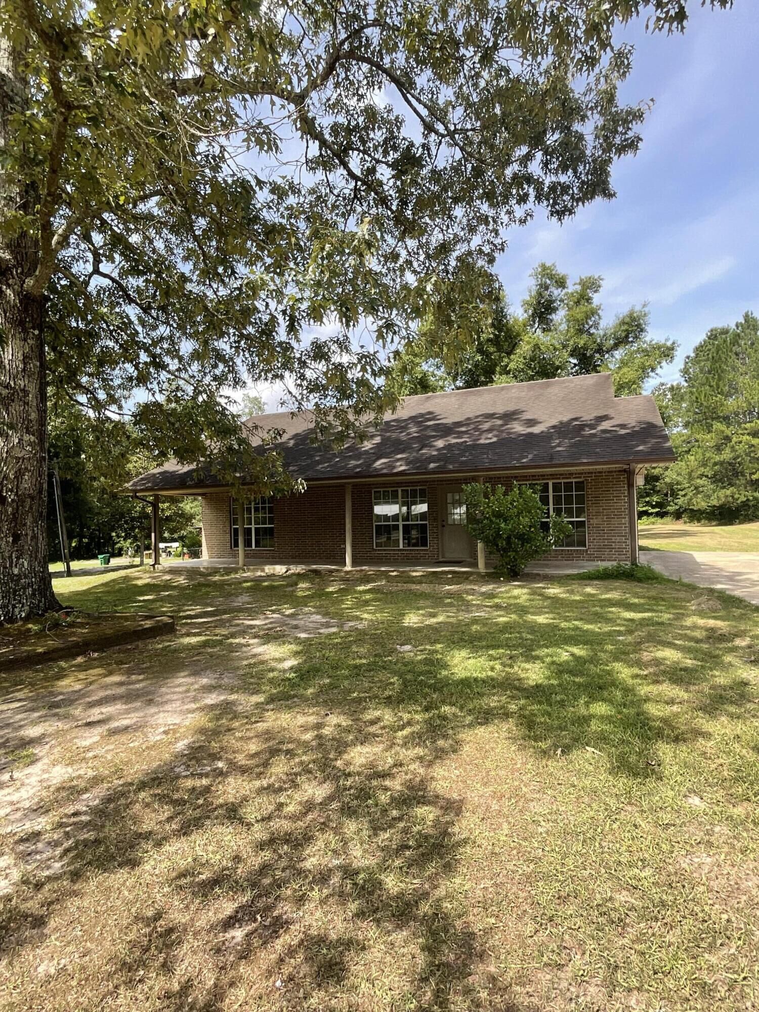 Property Photo:  156 Kelley  LA 71446 
