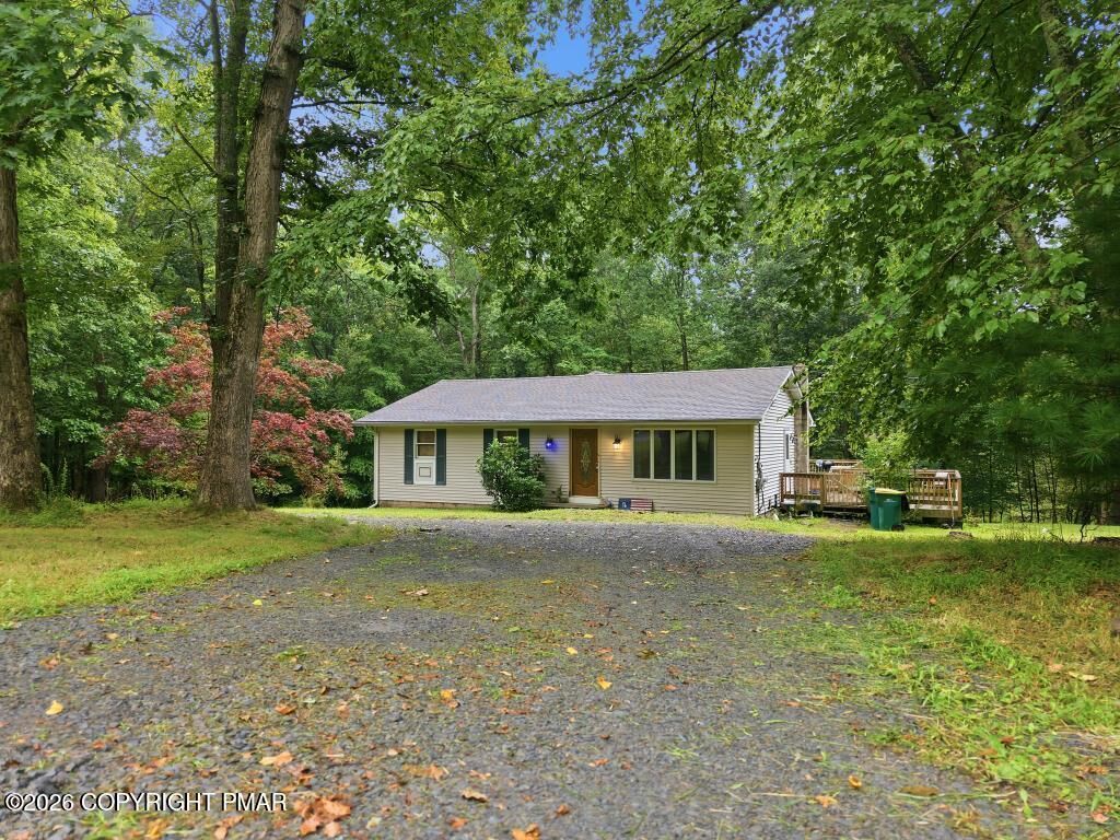Property Photo: 191 Hemlock Road PA 18372