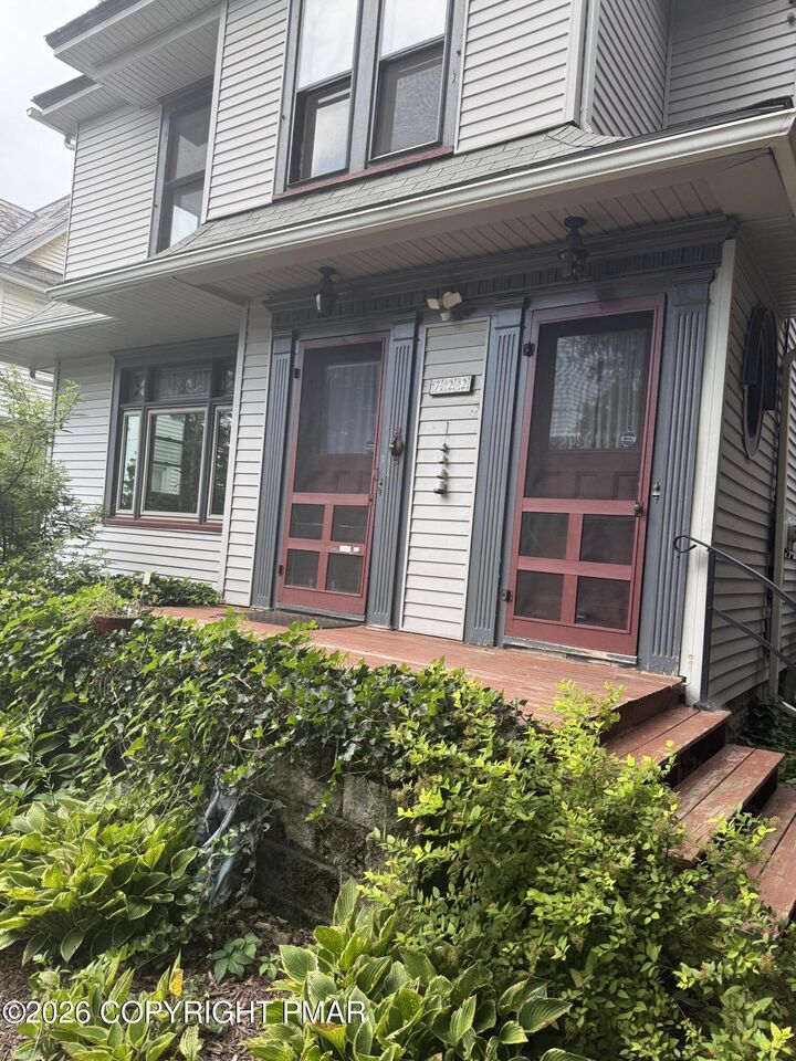 Property Photo:  722 Scott Street  PA 18360 