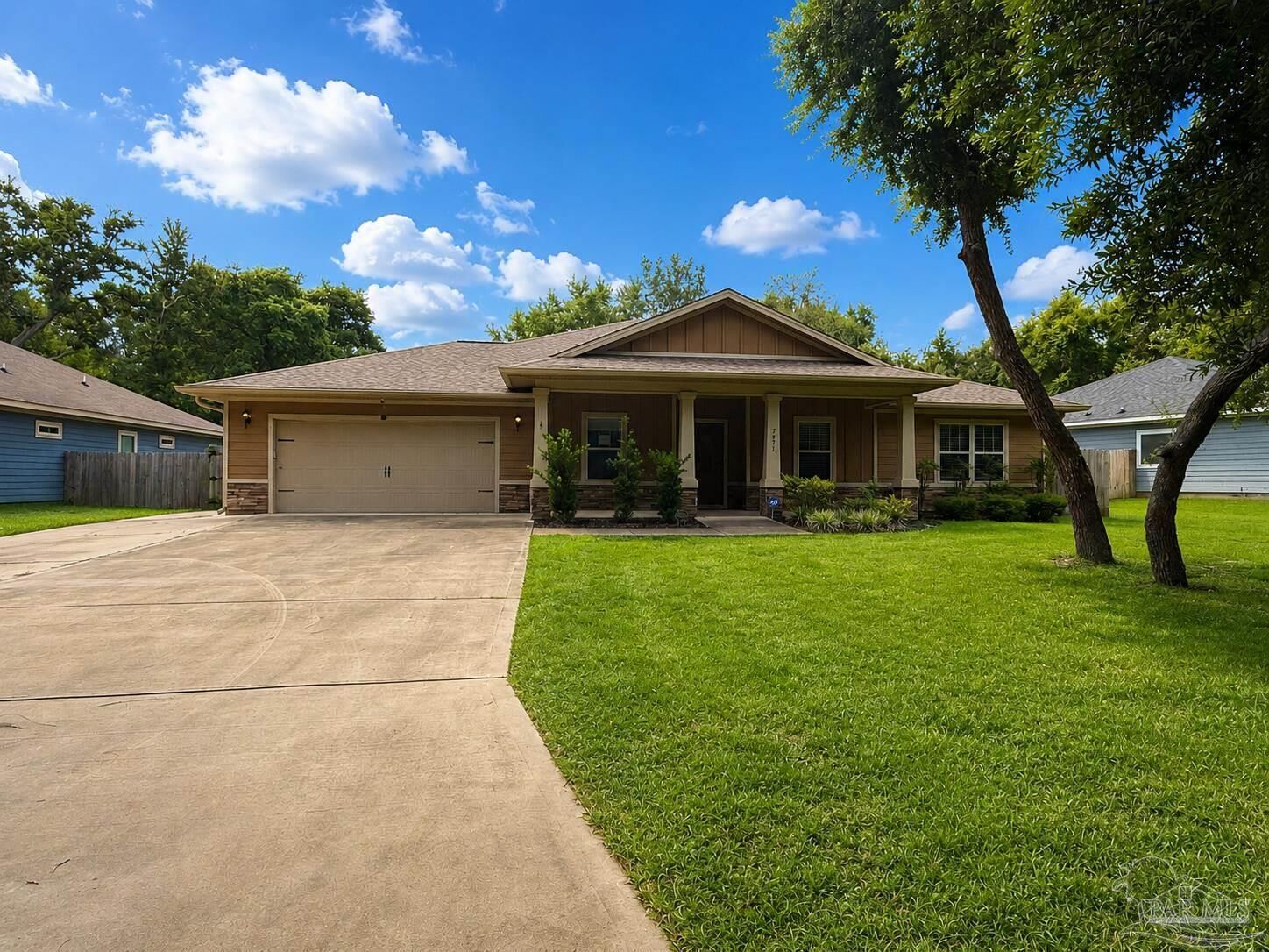 Property Photo:  7271 Bill-N-Ira Trl  FL 32566 