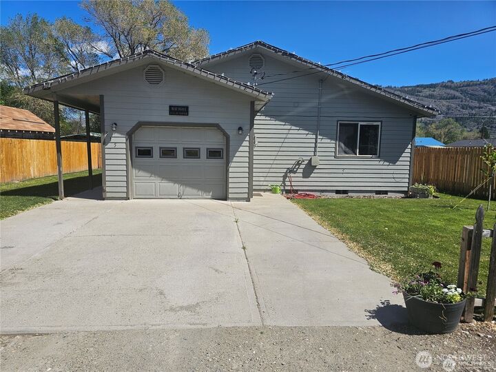 Property Photo: 315 Juniper Street WA 98844