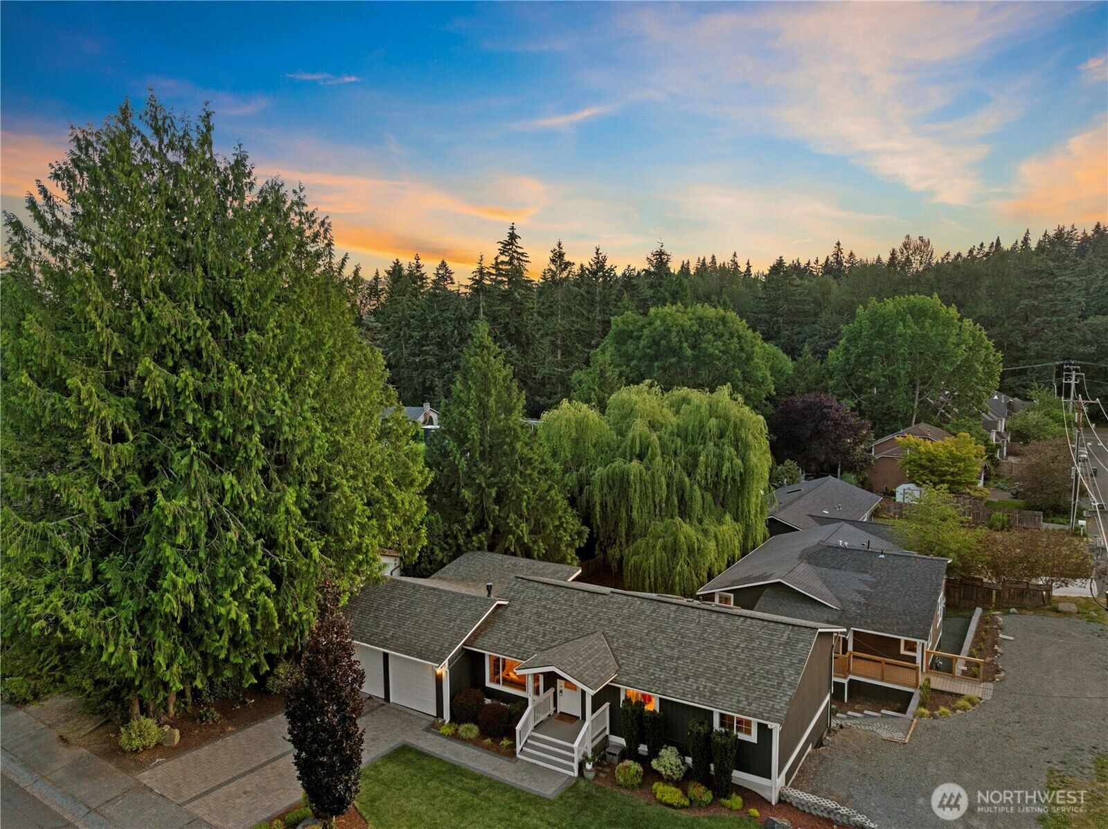 Property Photo:  13115  80th Avenue NE  WA 98034 