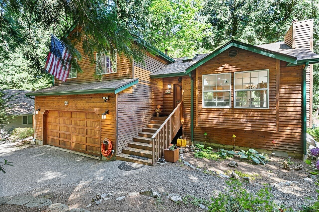 Property Photo:  5  Valley Crest Way  WA 98229 