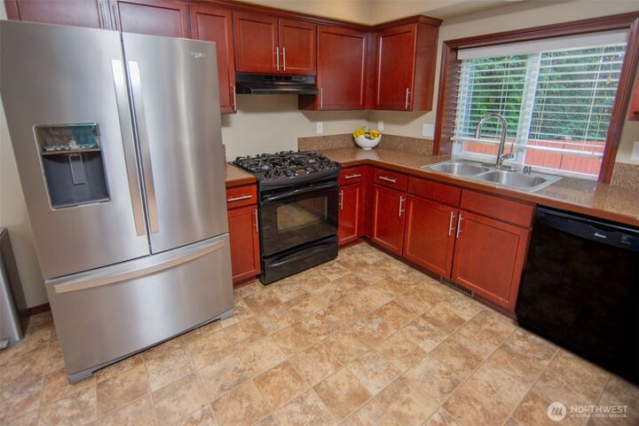 Property Photo:  1827  Billie Court  WA 98248 