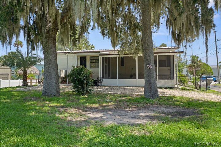 Property Photo: 10267 W Hadley Court FL 34448