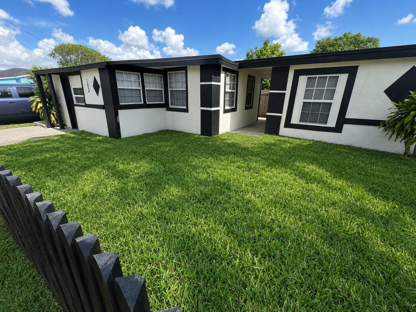 Property Photo: 101 NW 13th Avenue FL 33435