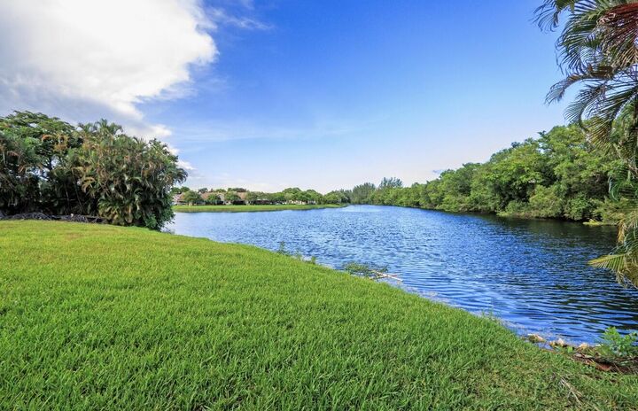 Property Photo:  15801 W Wind Circle  FL 33326 