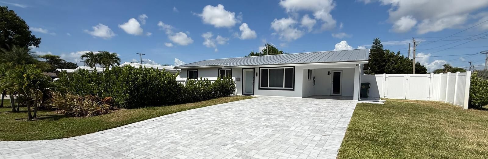 Property Photo:  4901 NE 13th Terrace  FL 33334 