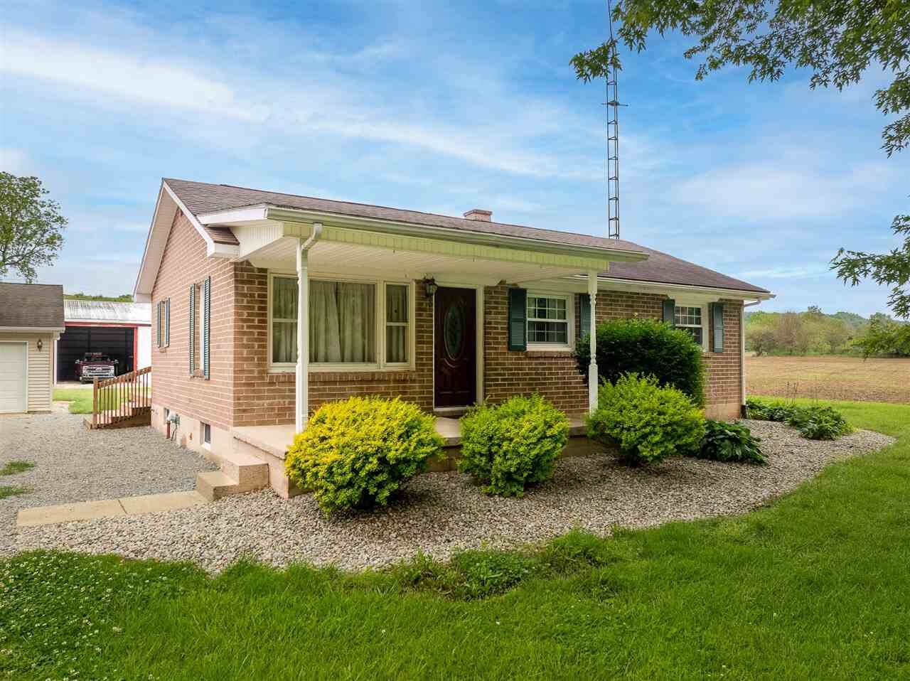 Property Photo: 6474 Abington Pike IN 47374