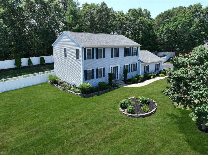 Property Photo:  10 Kiley Way  RI 02816 