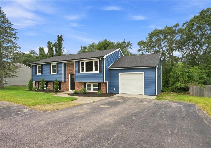 Property Photo: 30 Verdant Drive RI 02920