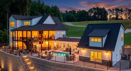 Property Photo: 131 Oak Hollow Rd VA 24121