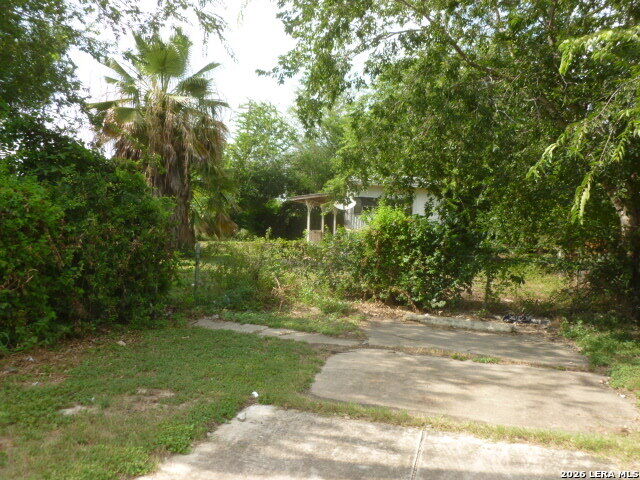 Property Photo: 5439 Gwenda Lea TX 78242