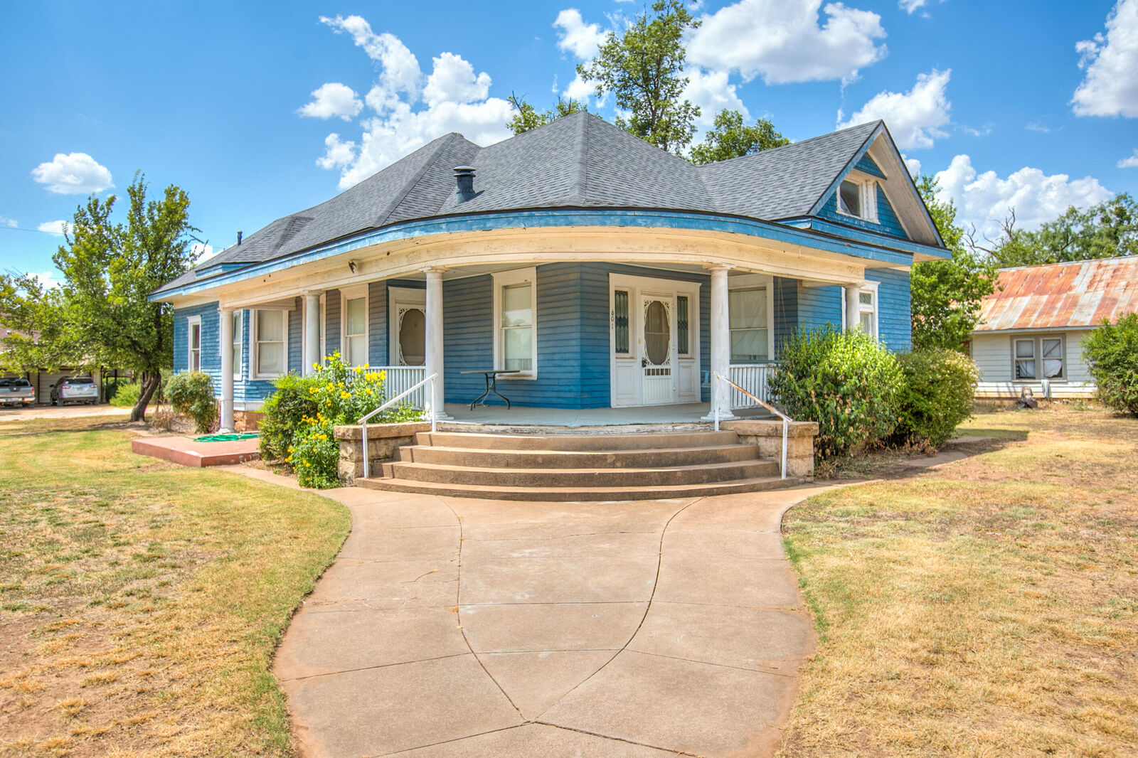 Property Photo:  601 N 10th Street  TX 76821 