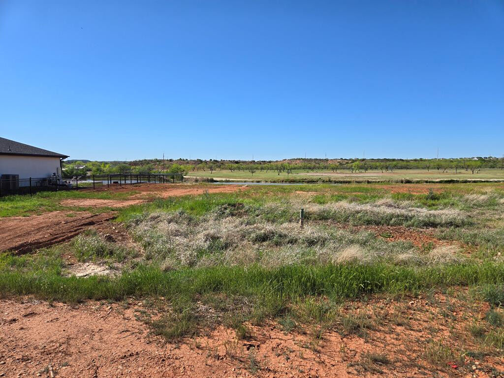 Property Photo:  2285 Hillside Drive  TX 76904 