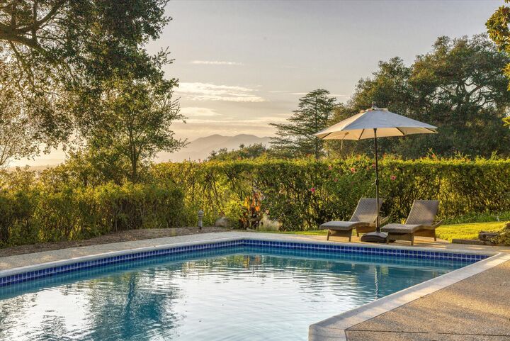 Property Photo: 4450 Via Esperanza CA 93110