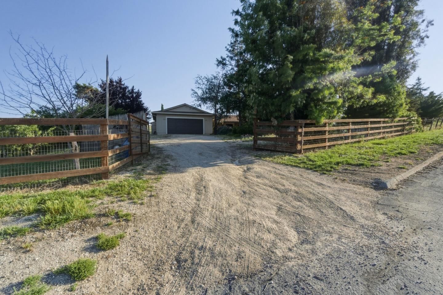 Property Photo:  375 Hitch  CA 95023 