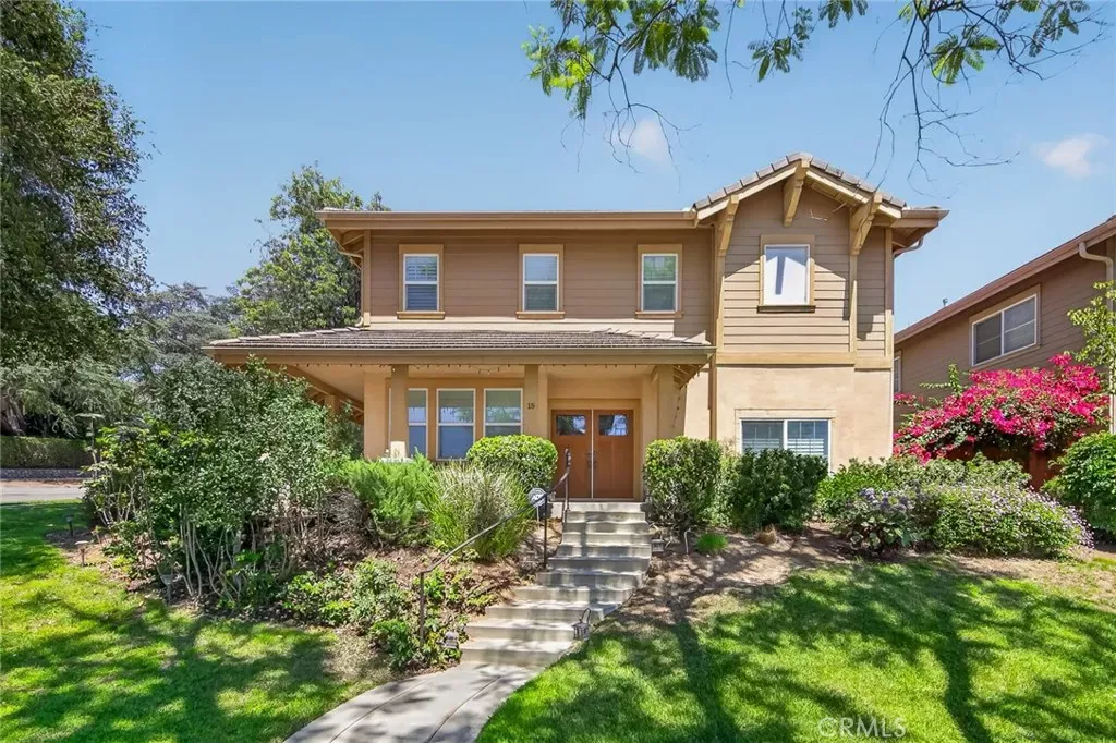 Property Photo:  15 E Alegria  CA 91024 