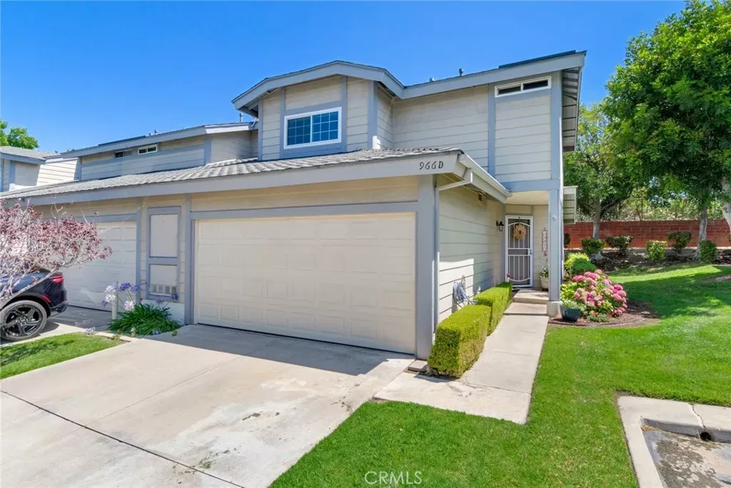 Property Photo: 966 Michael D CA 92881