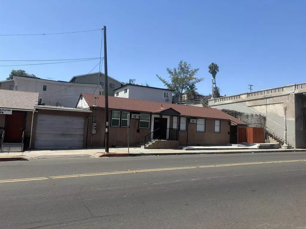 Property Photo:  532 28th  CA 92102 