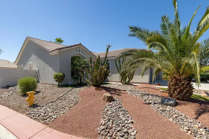 Property Photo:  40378 Corte San Carlos  CA 92203 