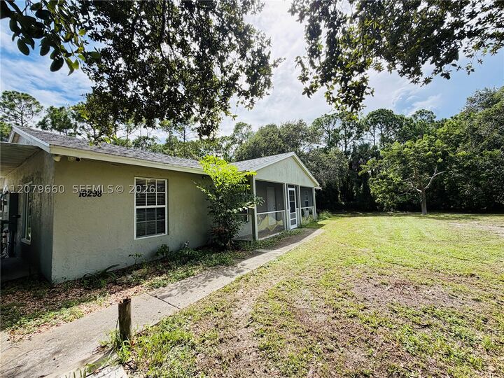 Property Photo:  16298 N 90th St N  FL 33470 