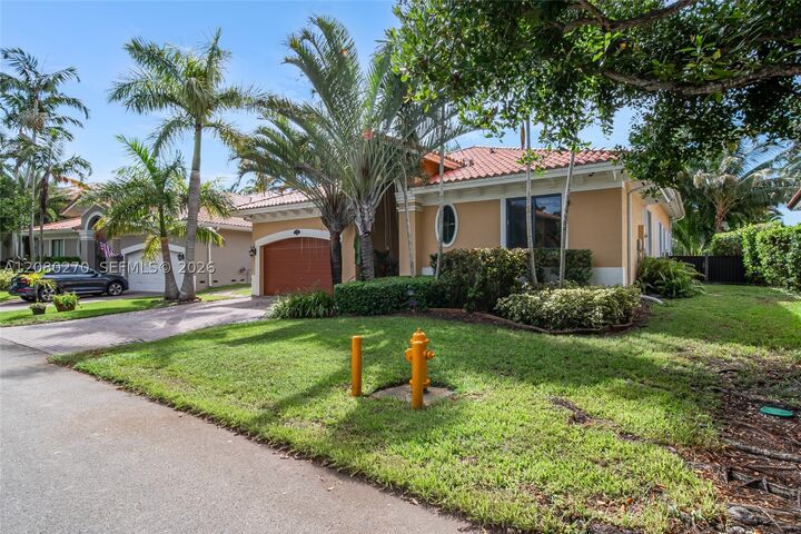 Property Photo: 7548 SW 189th St FL 33157
