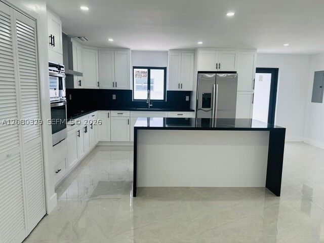 Property Photo:  11870 SW 5th St 1  FL 33184 