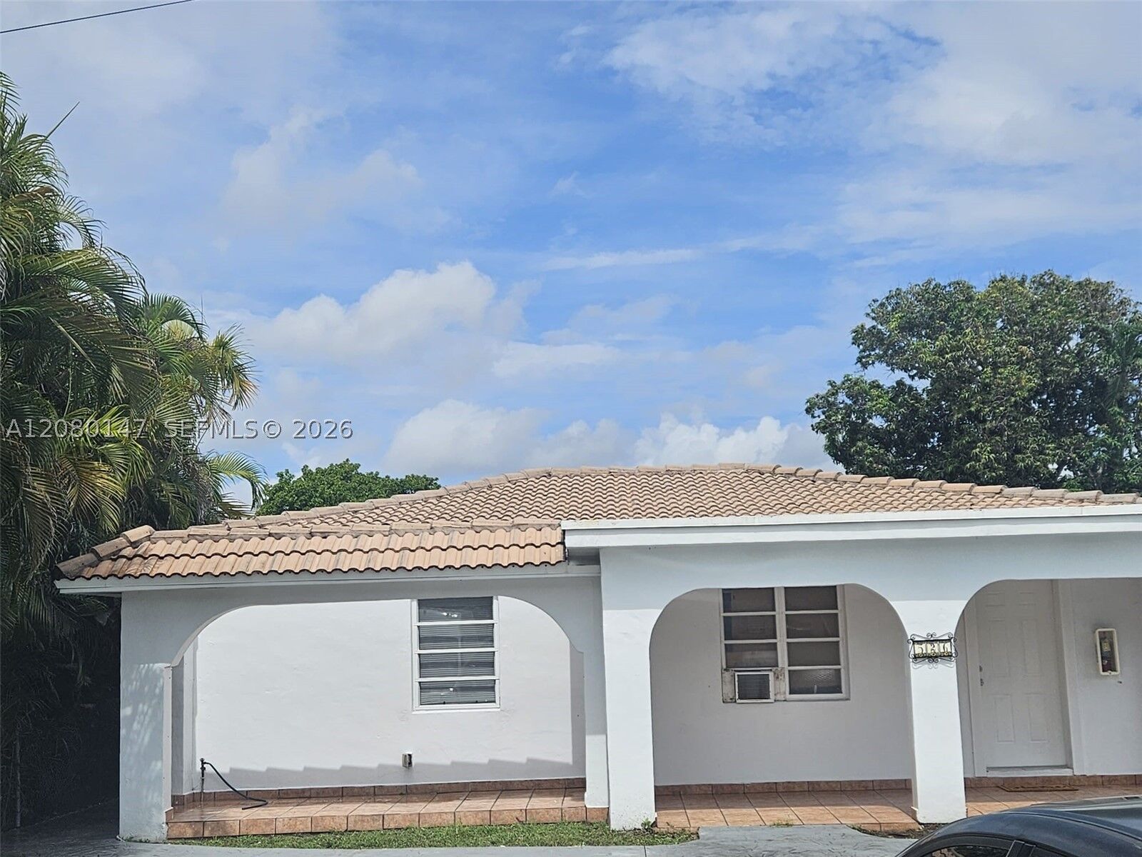 Property Photo: 526 SW 64th Ave 4 FL 33144