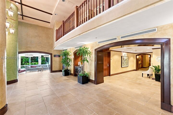 Property Photo:  2951 S Bayshore Dr 305  FL 33133 