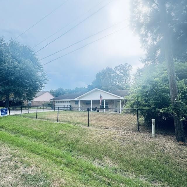 Property Photo:  4802 Holly Dr  TX 77630 