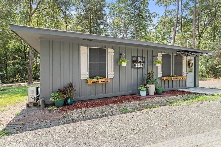 Property Photo:  105 Saxon Lane  TX 75979-7075 