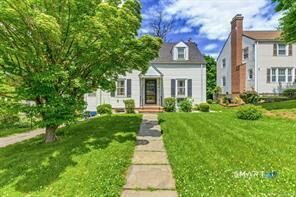 Property Photo:  98 Woodmere Road  CT 06119 