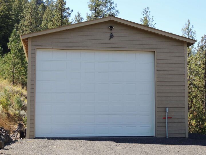 Property Photo:  39235 Sun Ridge N  WA 99122 
