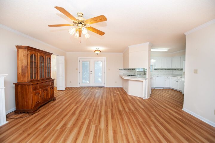 Property Photo: 217 Ashton Drive SC 29369