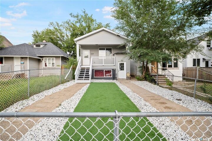 Property Photo:  1337 Athol Street  SK S4T 3C6 